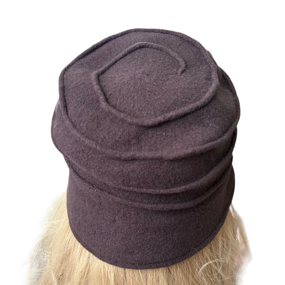 Vintage Style 100% Wool Cloche Hat Brown Flower Accent Art Flapper Hat Whimsical - Picture 4 of 8